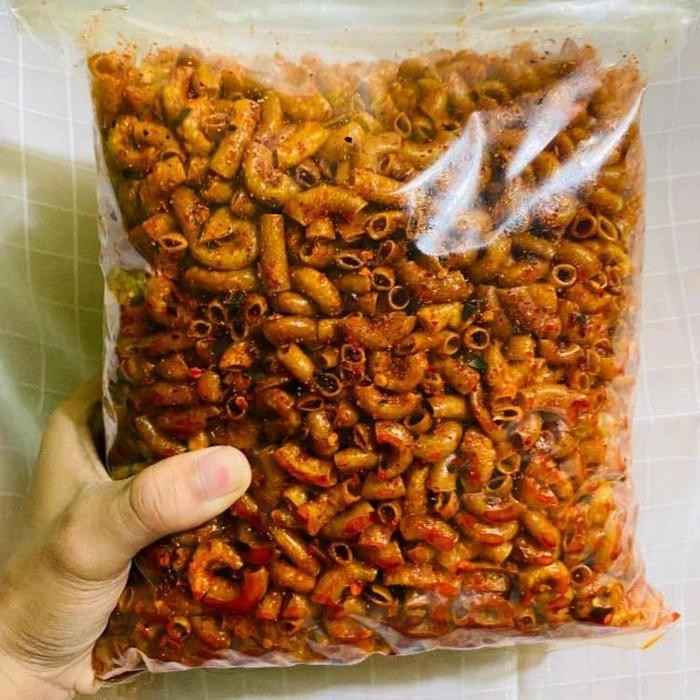 

LS MAKARONI CIKRUH DAUN JERUK 250gram Makanan Cemilan Asin Pedas Food Snack Cemilan