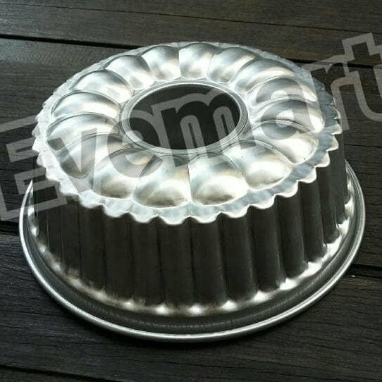 

Loyang Press 24 Cm Loyang Tulban Kue Bolu Tanpa Sambungan Tipe Leci