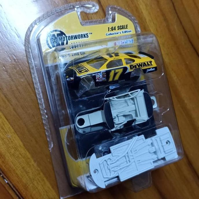 Diecast Nascar Motorworks Matt Kenseth No.17 DeWALT Ford Taurus