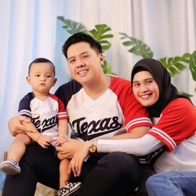 Jersey baseball couple family