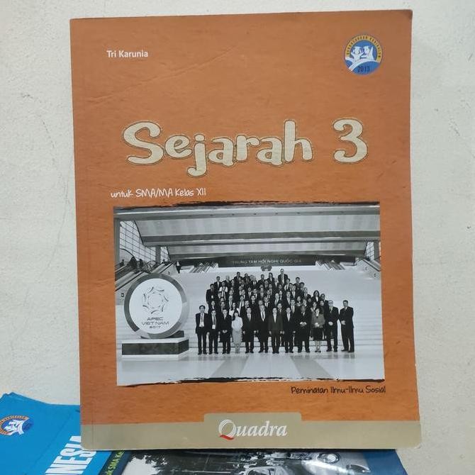 SEJARAH KELAS 12 SMA K13 QUADRA Redy 