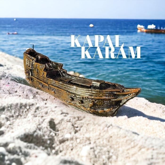 RAS Hiasan Aquarium Kapal Karam Bajak Laut Tenggelam