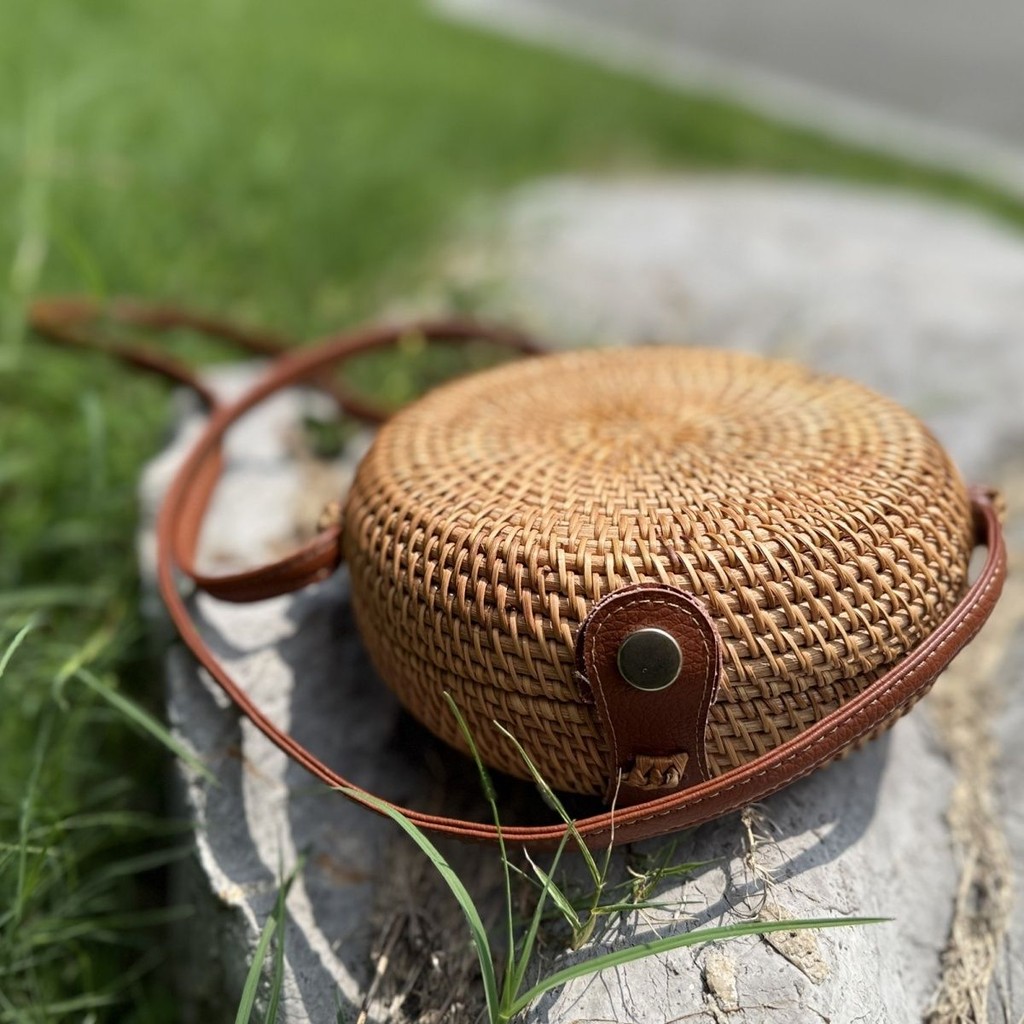 Rattan Woven Round Crossbody Bag Fresh Style Straw Woven Women's Bag