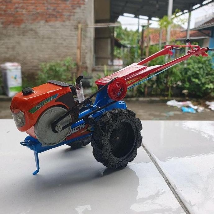 miniatur Traktor, mainan anak #traktor