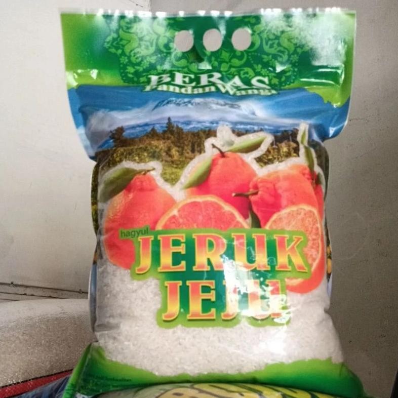

Promo !!! Beras Jeruk Jeju D'Pulen Kualitas Terjamin 5 Liter