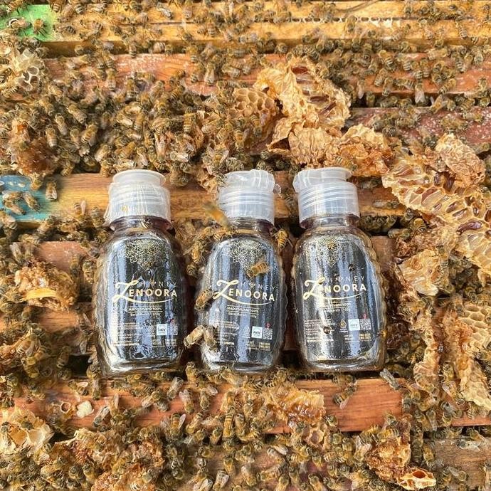 

ZENOORA HONEY MINI PACK 100GR MADU MURNI, TERJAMIN ASLI & BERGARANSI! Madu Premium yang Bisa Dibawa Kemana Saja! PRAM
