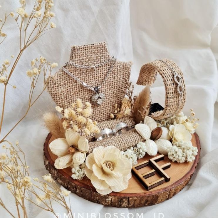 Ruby Set Kalung Cincin Tempat Perhiasan Mahar Tempat Kalung Mahar Kotak Cincin Ring Box Seserahan