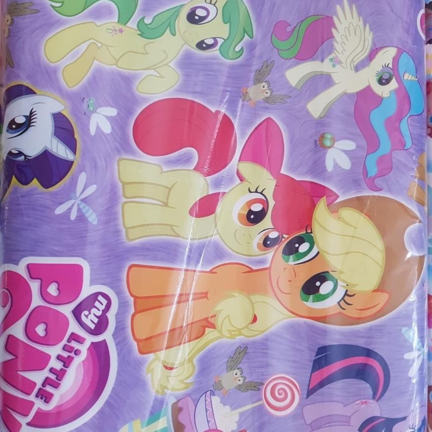 

CR - Bungkus kertas kado gift wrapping TERLARIS