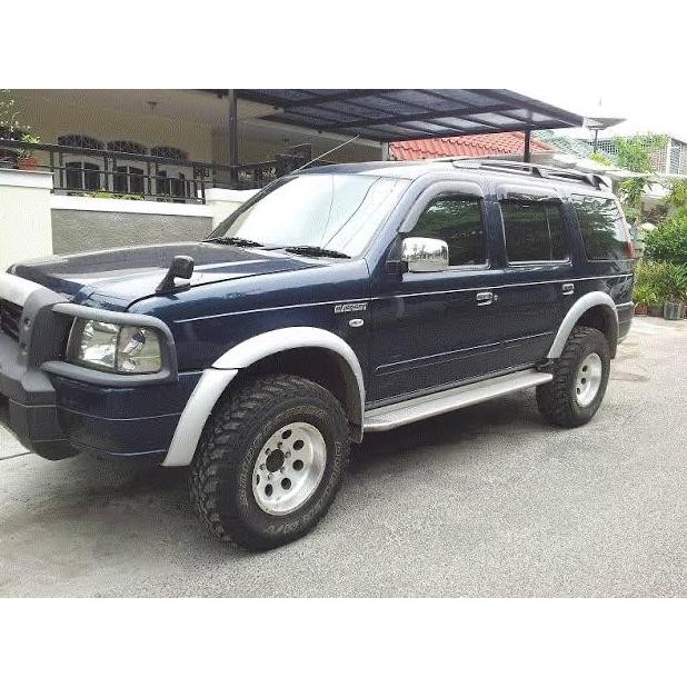 Over fender ford everest model ori gen1