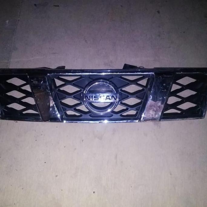 Grill Nissan XTRAIL T31 20 2011