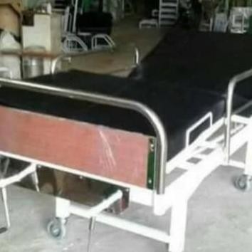 Bed Pasien 2 Crank Polywood