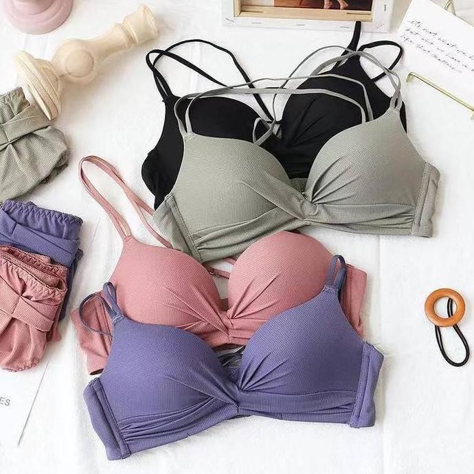 [Zeze] Bh009 Bh Seamless Deep V Cross Women Bra Wanita