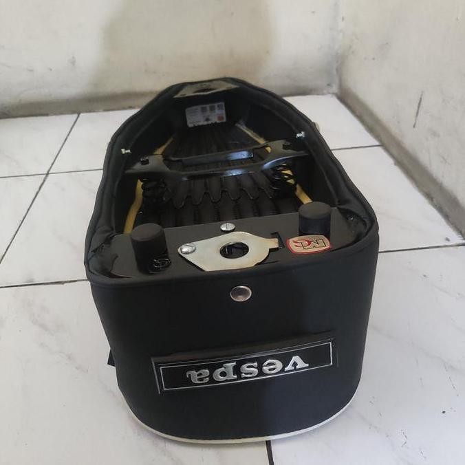 Jok Panjang MG Vespa Tanpa kunci