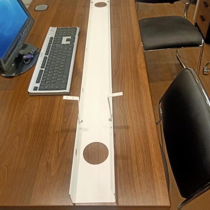 Kabel Tray Bawah Meja