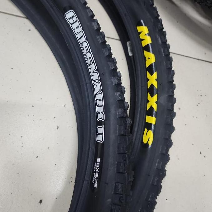 Maxxis 26 x 225 CROSSMARK II Wired - Ban Luar 26 x 2.25 Maxxis CrossMark 2 Wire Ringan Satuan