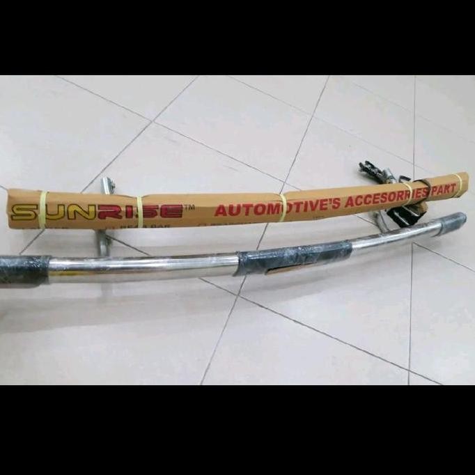 BEMPER BELAKANG CALYA / SIGRA STAINLESS OVAL REFLEKTOR