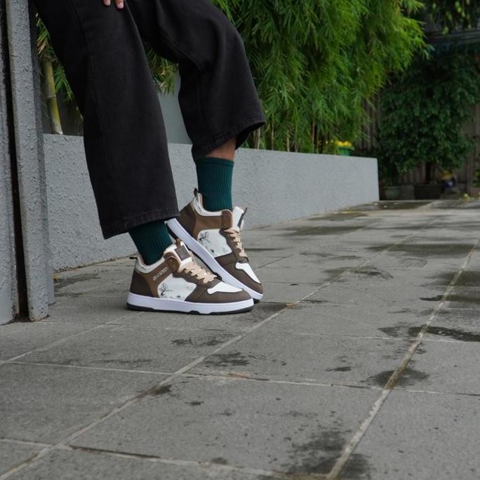 Jungkook  Sepatu Pria Sneakers Sepatu Cowok Sneakers Casual Pria Modis Trendy LV0680