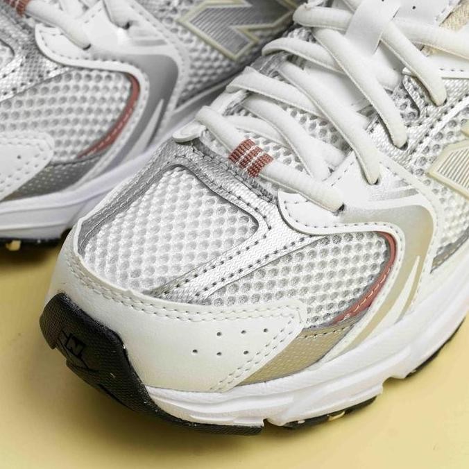 New Balance 530 White Calcium Brown Gs (100% Authentic)