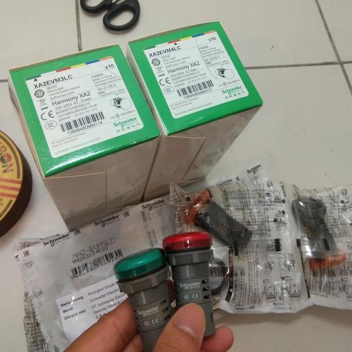 PILOT LAMP SCHNEIDER XA2EVM 22MM