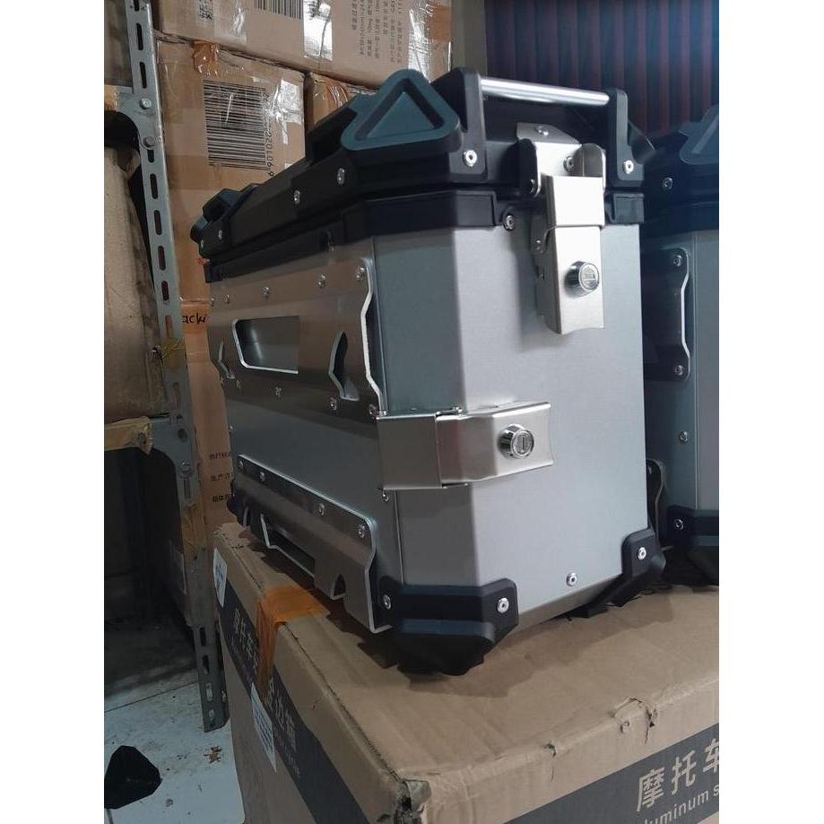 Side Box Motor Almunium Pannier Box Motor Dengan Brecket