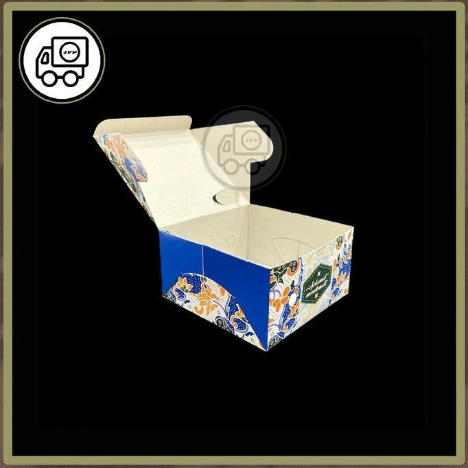 Sitions- Dus Snack Box Kue 12X12 12X14 12X16 Motif Batik Isi 100 Pcs