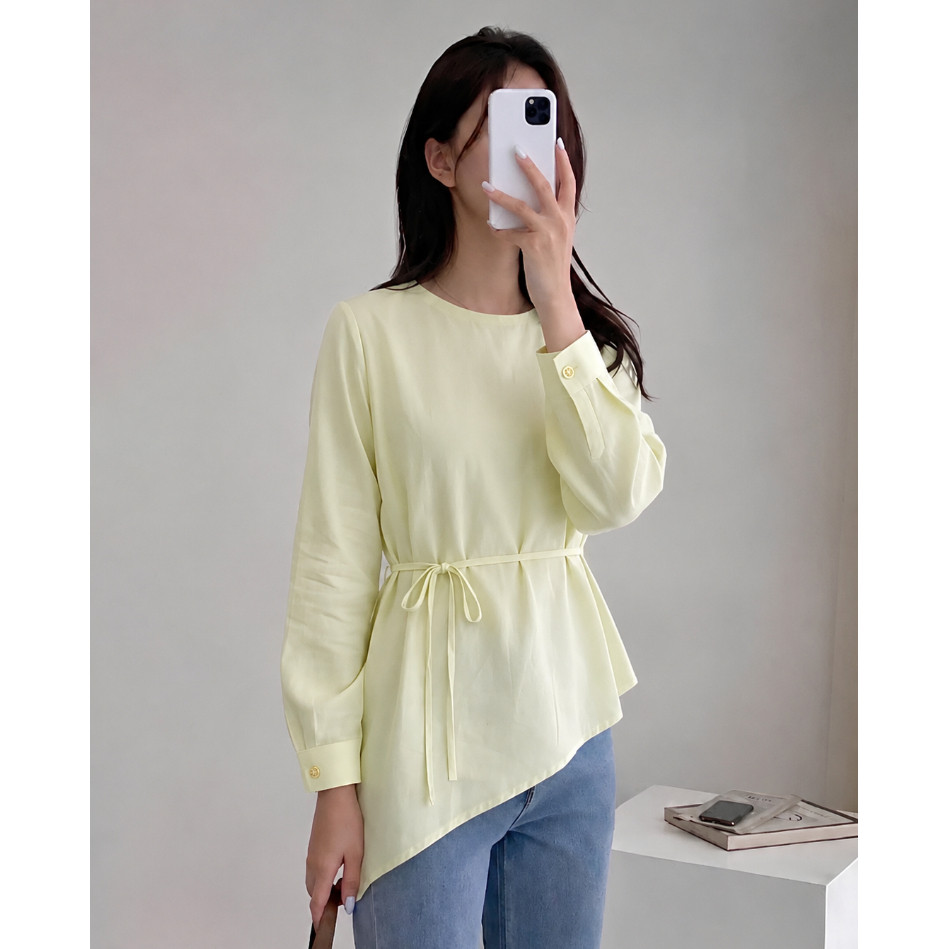 Blouse Asimetris Rayon Twill Mina - Atasan Wanita Tali Serut Minimalis Look