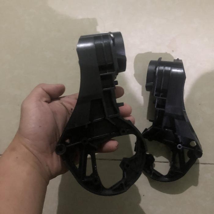 Bracket Ass Dudukan Spion Engsel Spion Toyota Innova Reborn Bracket As Original Dan Terpercaya