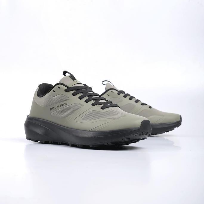 Whell- Declan Sepatu Sneaker Outdoor Tundra X 01-101 Kasual Karet Shoes Sport Hitam Non-Slippery Dur