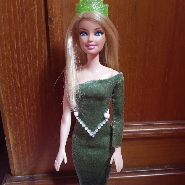 Barbie preloved + standing