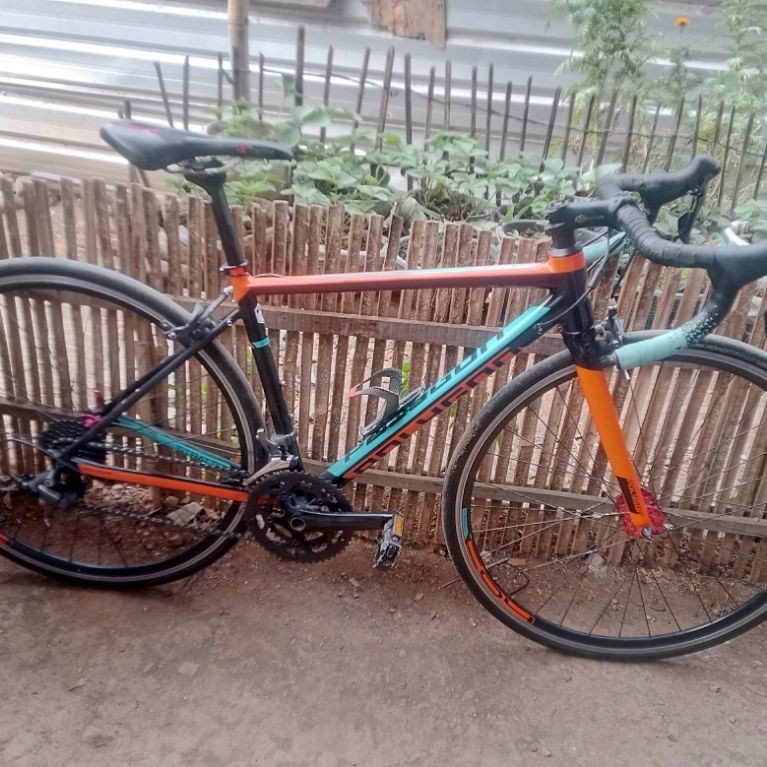 sepeda Roadbike Polygon stratos s2