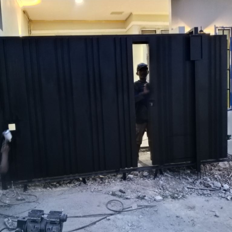 pagar model WPC besi hollo Galvanis BPK Mohan