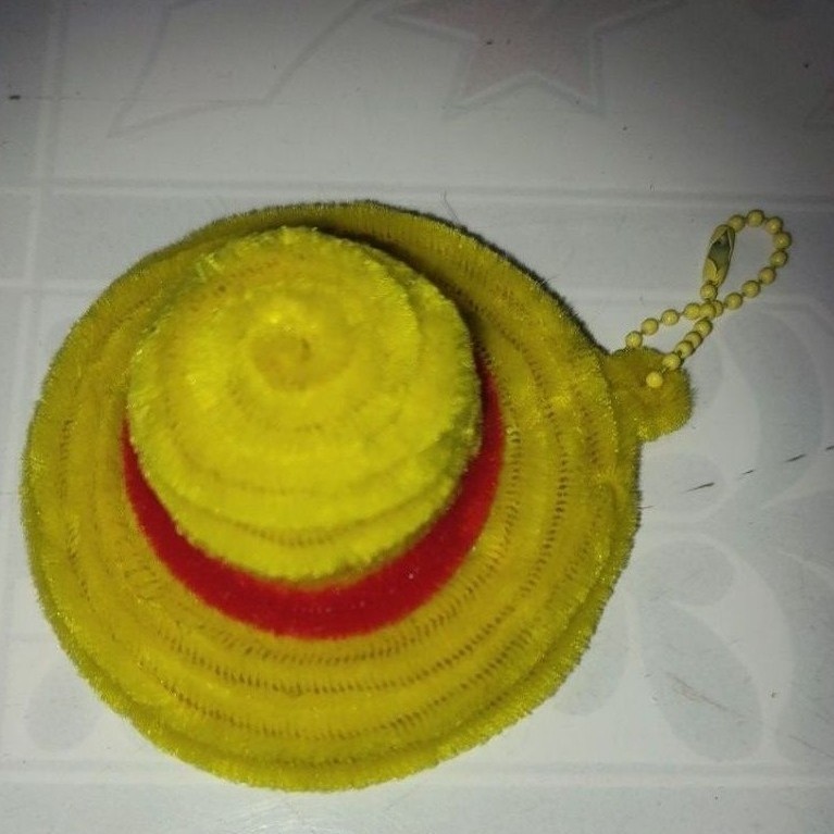 ganci kaca topi luffy