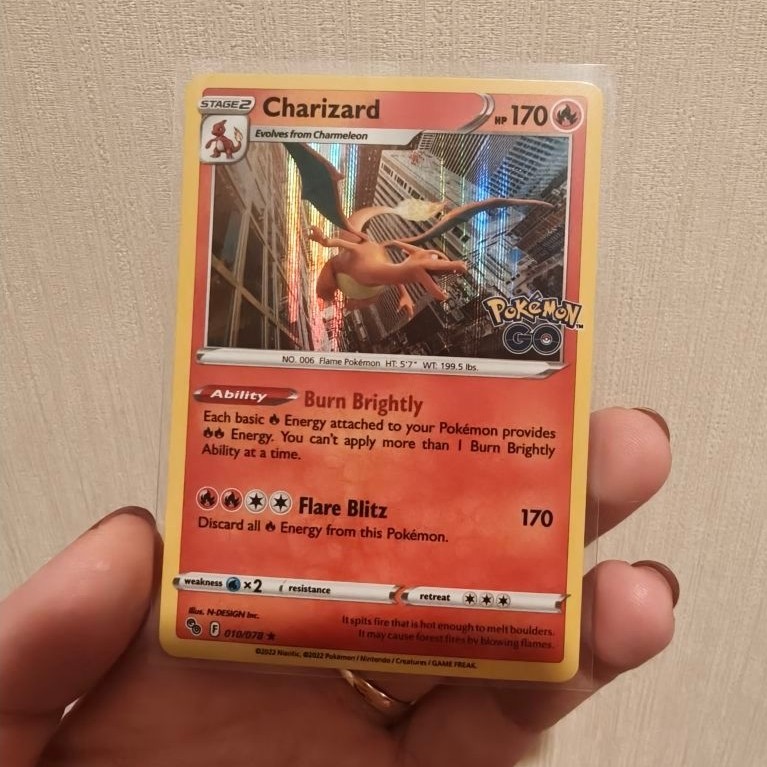 Charizard Pokemon Go, Holo English version 2022