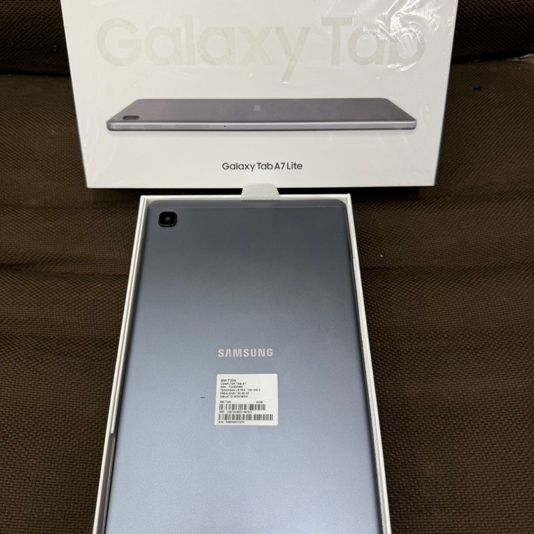 Samsung Galaxy Tab A7 Lite 3/32GB 4G second ex garansi resmi
