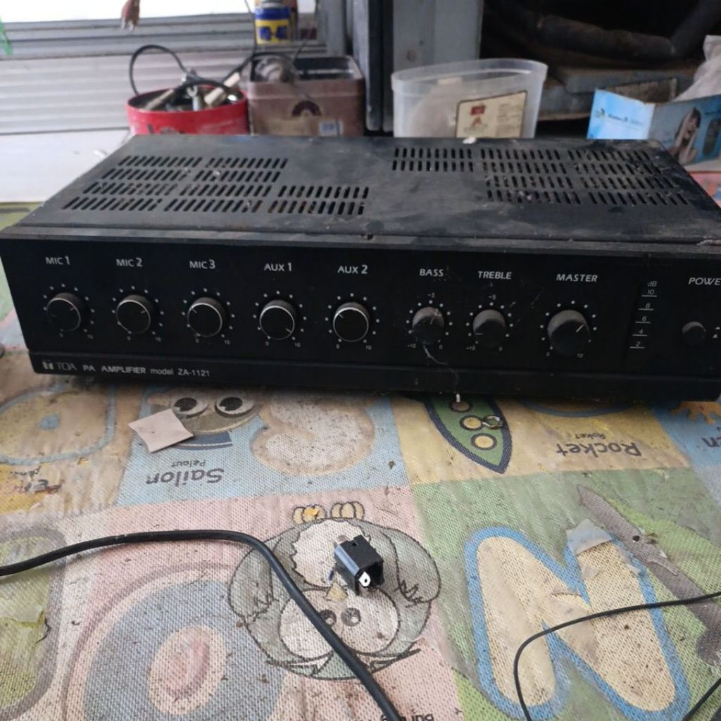 Box amplifier toa (bekas) model ZA-1121