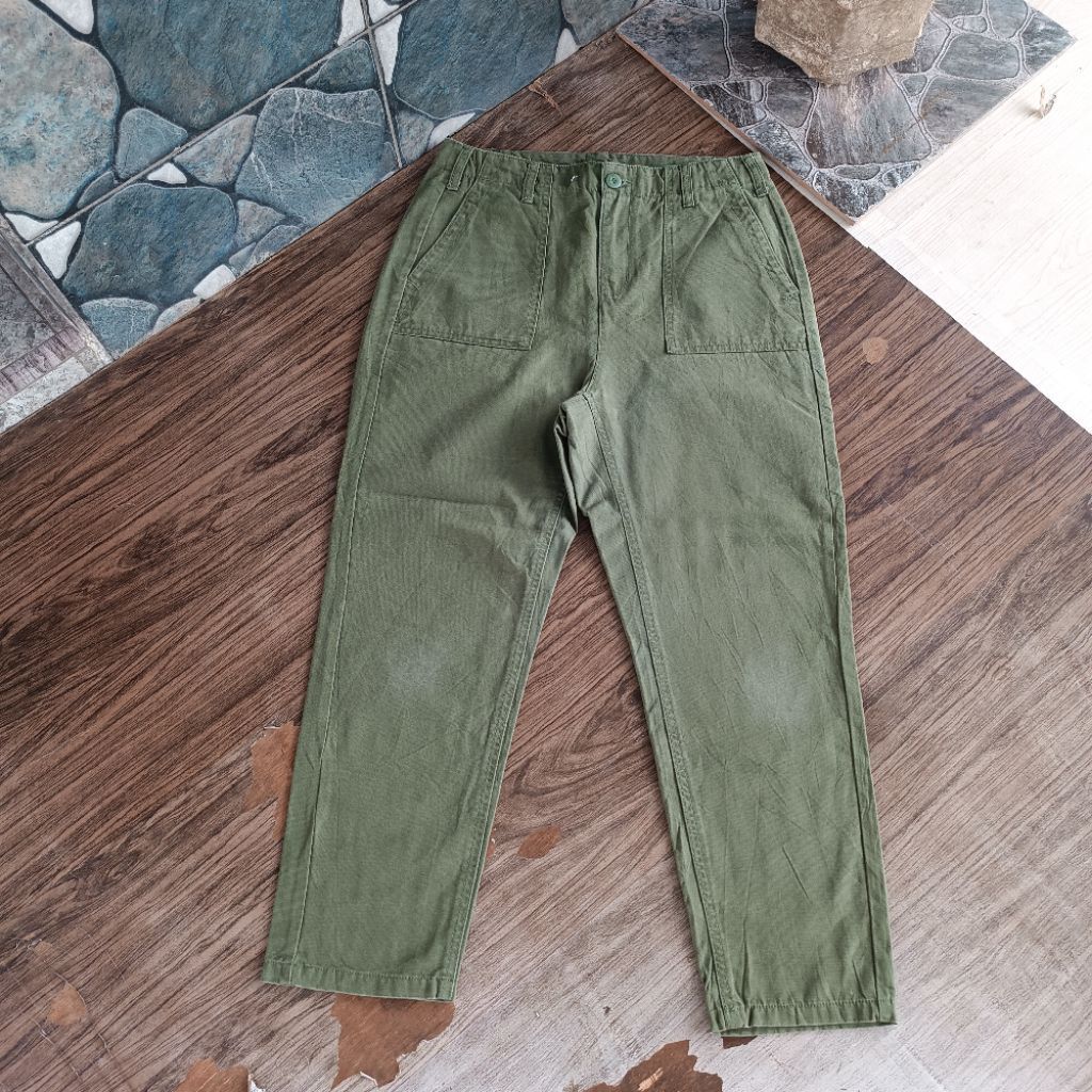 longpants fatigue gu uniqlo cakepp ( sz 28 perhatikan pxl)