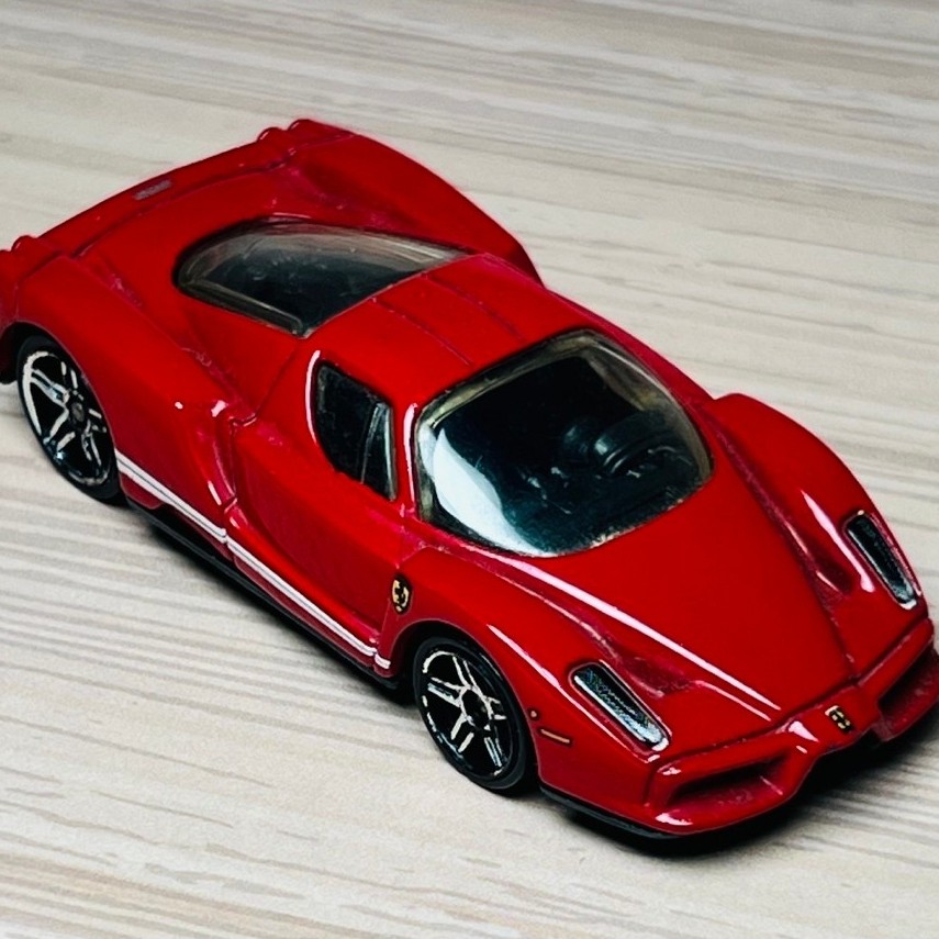 Hotwheels Enzo Ferrari