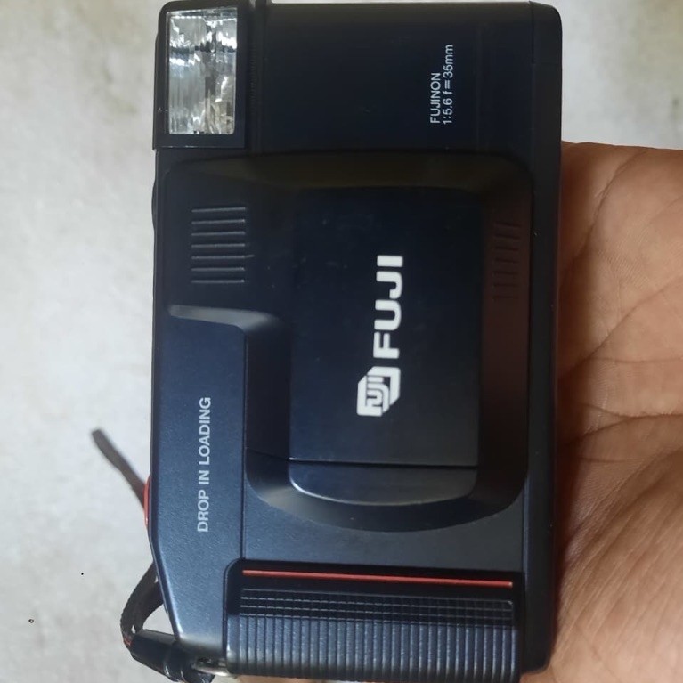 Kamera Analog Fujifilm DL-10