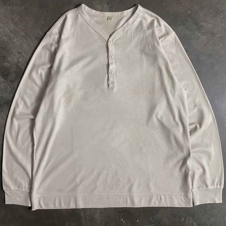 JF 184 - Kaos Uniqlo Henley Long Sleeve Micro Fleece Cream - Fit XL - Size L (69/59)