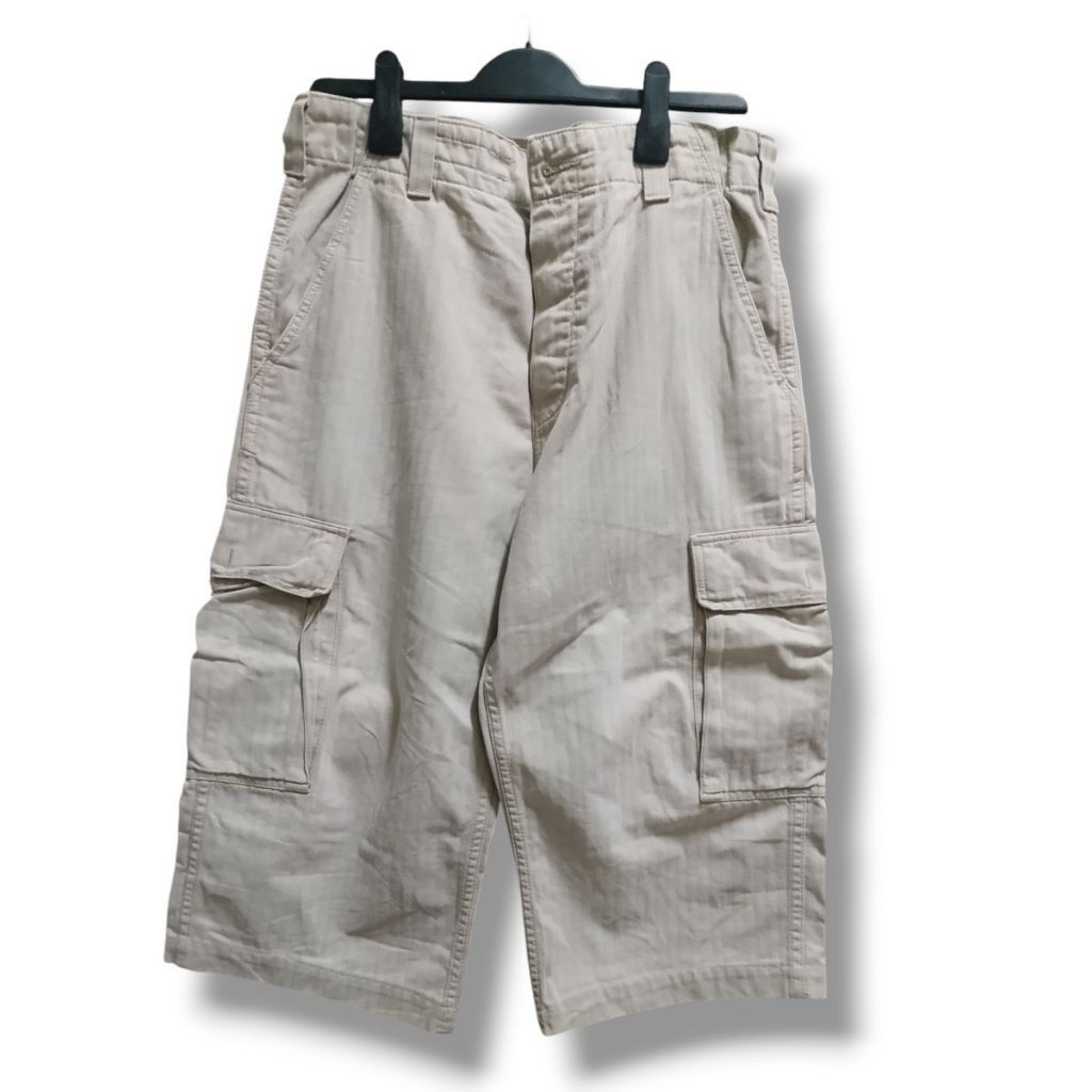 vintge levis all duty cargo jorts 90s