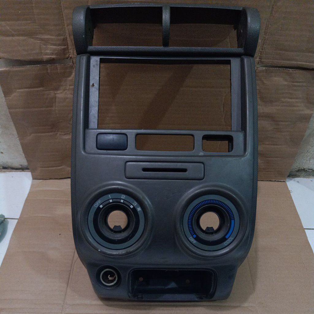 PARME PANEL AC KISI KISI AUDIO AVANZA,XENIA OLD TAHUN 2005-2011 COPOTAN