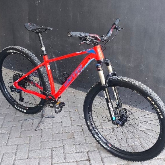 United Clovis 4 Size M 29er