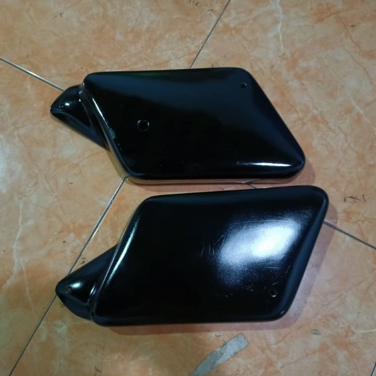 side cover custom xsr 155 tracker