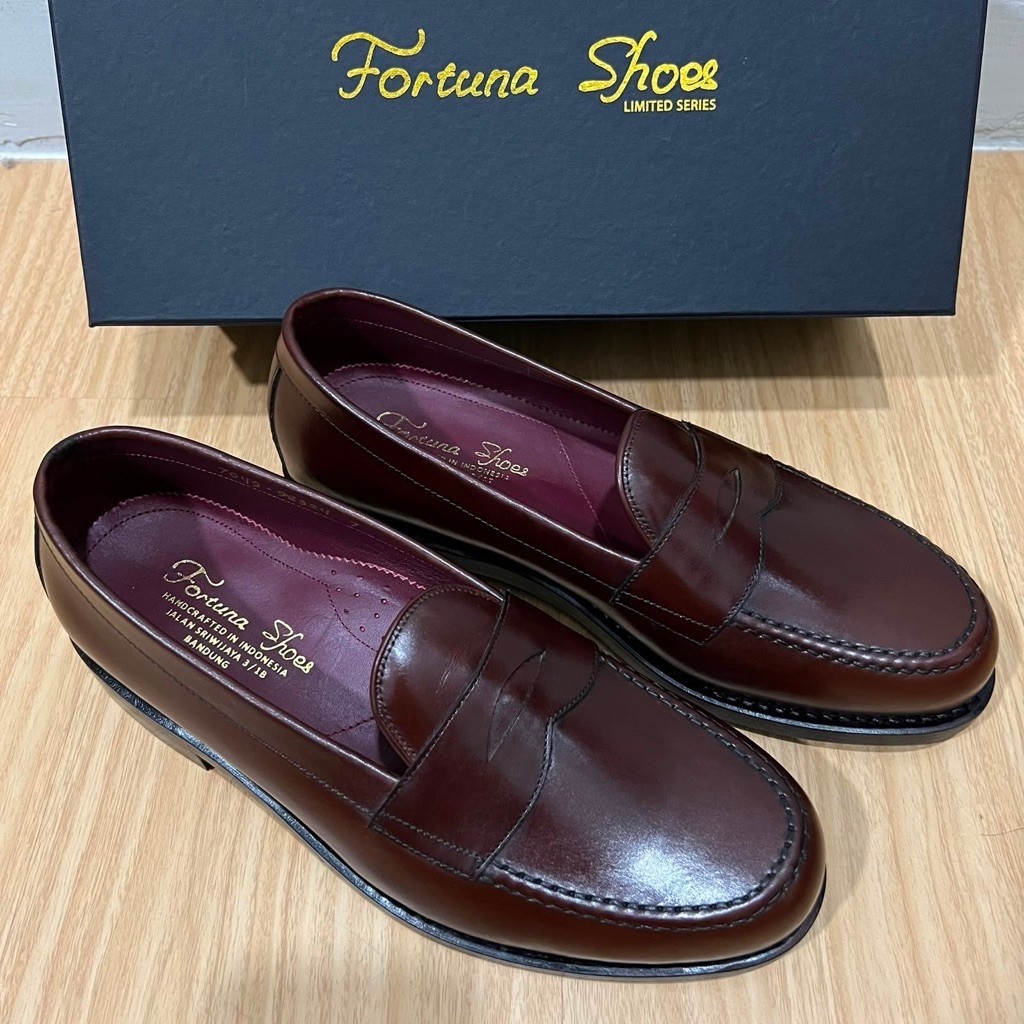 Fortuna Shoes 7949 penny loafer size UK 7