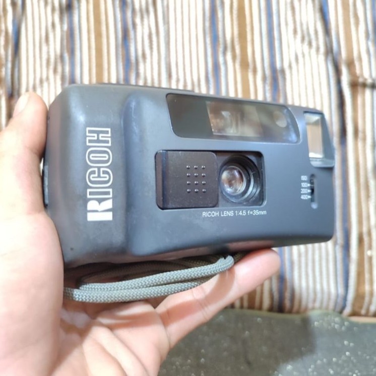 KAMERA ANALOG RICOH HARGA GEMBLING