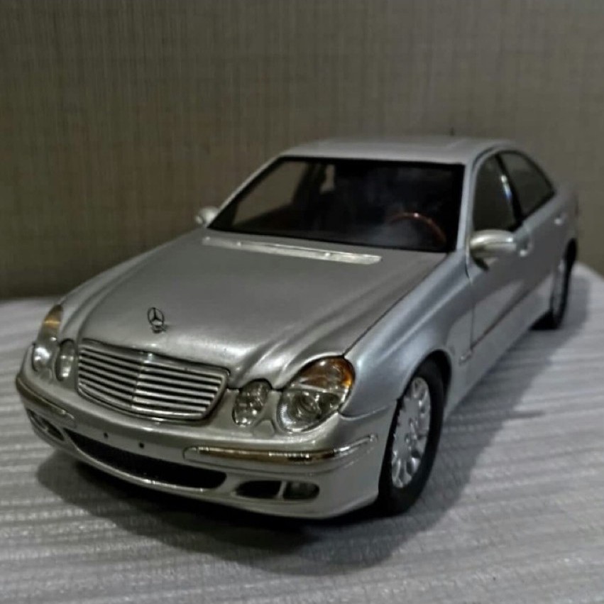 diecast mercy W211
