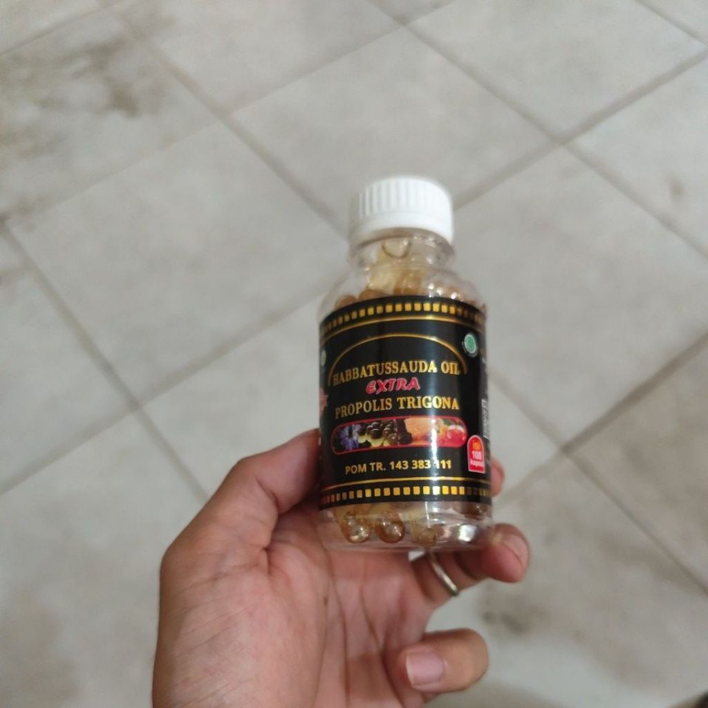 Habbatussauda Oil Extra Propolis Trigona 100 Kapsul – Jogja Natural Herbal