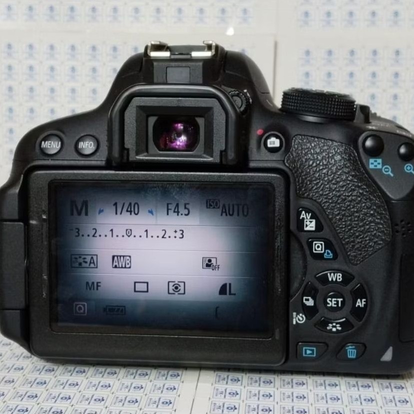 LCD CANON 700D A