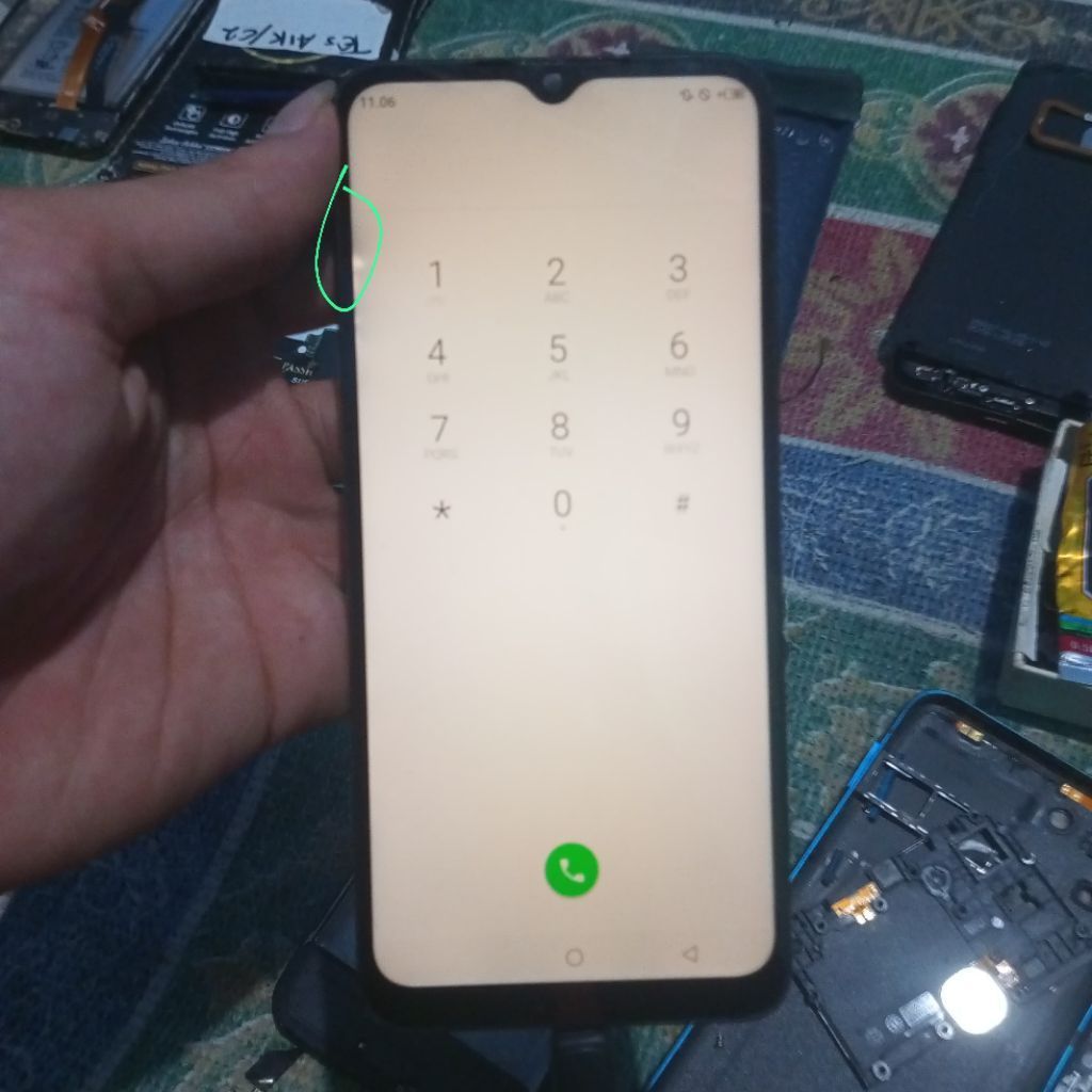 LCD TOUCHCREEN + FRAME ORY INFINIX SMART 6 HD MULUS MINUS BERCAK PUTIH SETITIK SEPERTI DI GAMBAR ASL