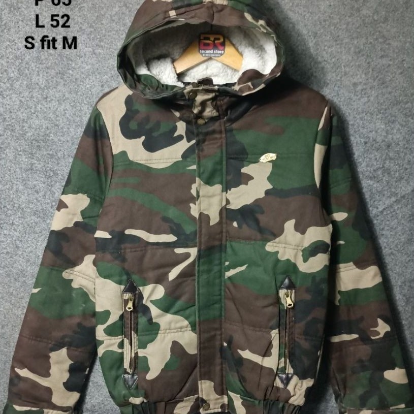 jaket CAMO Vans off the wall